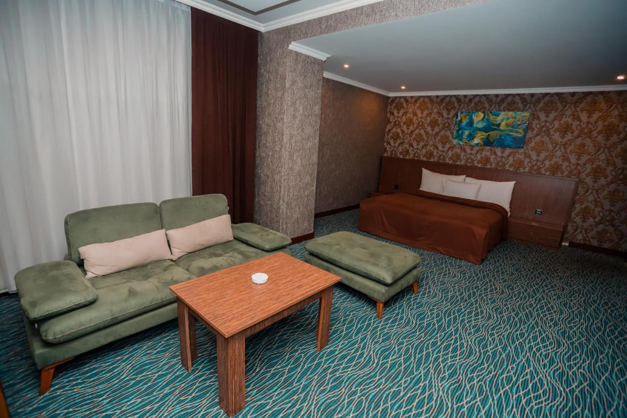 Caspian Business Hotel & Spa Baku Exterior photo
